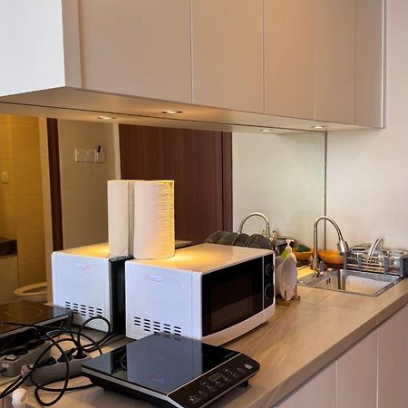 Nagoya Thamrin Apartment High Floor With View المظهر الخارجي الصورة
