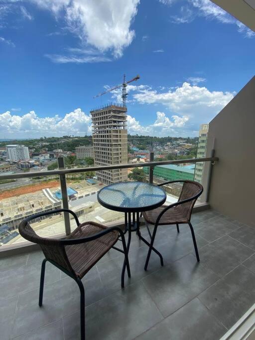 Nagoya Thamrin Apartment High Floor With View المظهر الخارجي الصورة