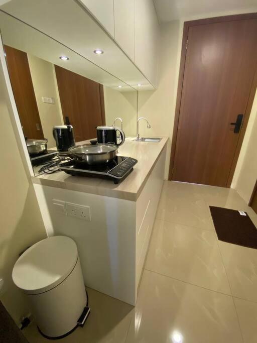 Nagoya Thamrin Apartment High Floor With View المظهر الخارجي الصورة